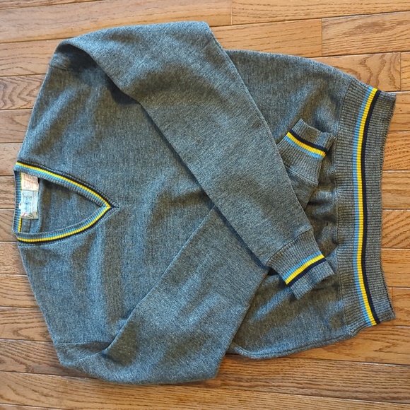 Vintage Varsity Gray Stripe Wool Sweater - Picture 16 of 16